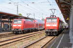 146 026 mit dem RE20 (RE 4690) von Magdeburg Hbf nach Uelzen und die 146 028 mit der RB32 (RB 16224) von Stendal nach Salzwedel, traffen sich in Stendal. 27.06.2017
