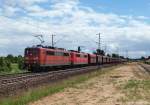151 113-8 und 151 091-6 fahren am 19.6.10 gemeinsam mit einem Erzbomber-Leerpark durch Ochtmissen gen Hamburg.