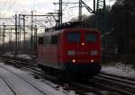 057. Sie werden hoffentlich noch lange fahren die Damen der BR 151. Hier rollt 151 033-8 gemtlich durch HH-Harburg. 3.11.11