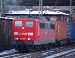 069. 151 033-8 zieht hier einen Containerzug durch Harburg. 3.1.11