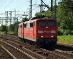 151 163-3 und 106-2 rollen Solo durch Harburg. 03.06.11