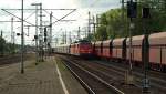 151 142-7 und 041-1 mit ihrem Kohlependel in Harburg. 01.07.11