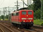 151 001-5 auf Solofahrt durch Harburg. 08.07.11