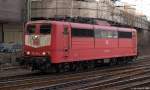 151 134-4 rollt am 30.3.11 solo durch den Harburger Bahnhof.