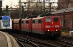 151 104 und 168 mit leerem Kohlependel in HH-Harburg. 03.03.12