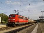 Getreidezug mit 151 026 durchfahrt in Rühetempo Treuchtlingen am 30 Mai 2009.