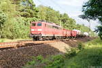 BR 6151/568716/151-041-1-db-cargo-mit-einem 151 041-1 DB Cargo mit einem gemischtem Güterzug bei Friesack und fuhr weiter in Richtung Wittenberge. 29.07.2017