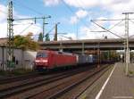 152 154-1 fhrt am 18.10.09 mit einem Gz durch den Bhf. Hamburg-Harburg.