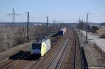 ES 64 F - 902 (152 902-3) von der ITL mit einem Containerzug in Saarmund. 08.03.2011