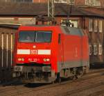 152 125-1 auf Solofahrt durch HH-Harburg. 30.3.11