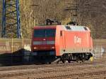 152 007-1 rauschte mit hohem Tempo durch Harburg. 2.4.11