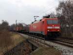152 001-4 fhrt am 31.3.11 mit einem Containerzug durch Moorburg und rollt weiter in den Hafen rein.