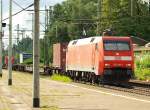 152 130-1 mit Containerzug in Harburg. 01.07.11