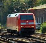 152 019-6 in Harburg. Das Gegenlicht passt irgendwie nicht zu den E-Loks. 30.9.11