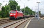 Am 19 September 2014 durchfahrt 152 103 Remagen.