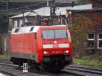Kurz nach dem WLB Taurus kam Solo die 152 140-0 whrend eines Regenschauers nach HH gefahren. 26.9.10