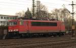 155 261-1 als einsamer Einzelfahrer mitten in Harburg. 30.3.11