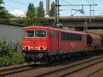 155 223-1 rollt mit einem Kali-Zug durch Harburg. 01.06.11