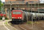 155 095-3 fhrt hier ber Gleis 5 mit einem ler durch HH-Harburg. 01.07.11