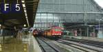 155 220-7 mit Gz rumpelt durch Bremen Hbf. 03.12.11
