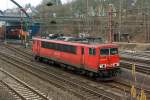 155 070-6 der DB Schencker Rail hat am 10.03.2012 einen Gterzug nach Kreuztal gebracht, nun will sie auf das zugewiesene Abstellgleis, hat jedoch noch Hp0.
