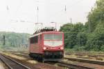 Am 13 April 2000 durchfahrt 155 010 Köln West.