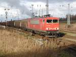 Nur ganz kurz zeigte sich am 29.01.2007 die Sonne.Und genau in dieses Loch fuhr die 155 258 mit ihrem Zug nach Mukran.