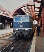 Die DB 181 203-1 wartet in Strasbourg auf die Abfahrt in Richtung Deutschland.

Analogbild vom Sept. 1992
