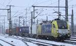 182 515 von boxxpress mit Containerzug am 02.12.12 in Fulda