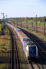 WLC 6 182 535  Kühne und Nagel  mit Containerzug festgehalten in Buchholz i.d.Nordheide. 01.11.2014