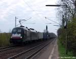 ES 64 U2-063 durchfuhr am 24.4.10 mit einem Gz den Radbrucher Bhf. auf dem Weg nach Hamburg.