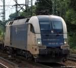 ES 64 U2-019/182 519-9 der Wiener Lokalbahn AG durchfhrt am 1.8.10 den Bhf. Hamburg-Harburg.