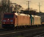 185 388-6 und 185 614-5 fahren am 20.11.10 durch Kln-West.