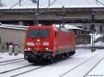 185 393-6 poltert am 28.12.10 solo durch den Harburger Bahnhof.