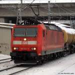 185 144-3 poltert am 30.12.10 durch den Harburger Bahnhof.