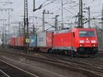 185 373-8 mit Containerzug am 24.02.11 in Fulda