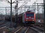 185 260-7 fhrt am 11.2.11 mit einem Gz durch den Bhf. Hamburg-Harburg.