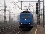 185 526-1 im Dienste von AlphaTrains/HGK brummte gemtlich durch den Harburger Bhf. 02.04.011