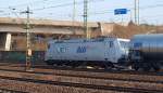 185 562-6 ITL/BLG rollt hier mit einem ler durch Harburg. 02.04.11