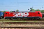 Mit dem TEC 42153(Rostock Seehafe-Verona Q.E) steht die 185 399 am 11.05.2011 in WRS.
