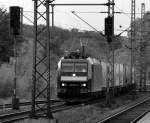 185 557-6 rollt hier erneut mit dem Chemie-Zug durch Schleswig.17.5.11