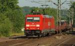 185 207-8 kam mit einem Mischer durch Schleswig gebraust. 21.05.2011