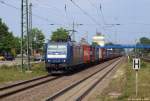 185 CL-009/185 509-7 fhrt am 21.5.11 mit einem Containerzug durch den Bhf. Tostedt.
