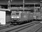 185 198-9 und 320-9 rollen einsam durch Harburg. 03.06.11