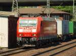 185 179-9 kam aus dem Hafen zurck und zog einen Containerzug Richtung 
Maschen durch Harburg. 03.06.11