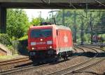 185 226-8 legt sich richtig in die Kurve und rauschte mit hohem Tempo an mir vorbei......03.06.11