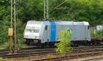 185 677-2 Railpool/ITL fuhr am 1.7.11 mit einem Mischer durch HH-Harburg.