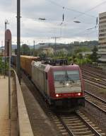 185 597 von Crossrail mit Containerzug in Richtung Norden am 23.07.11 in Koblenz