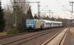 185 518-8  transped  mit dem DGS 42196 und geringfgigen 179min plus durchfhrt hier Schleswig mit den beiden DSB Triebzgen am Haken. Danke noch an die Tf des SHE fr's verzgern....SL 20.2.12