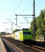 Seit kurzem hier zu sehen, die in Alphatrains Farben lackierte 185 534-5 die fr CFL Cargo Deutschland unterwegs ist fhrt hier mit dem DGS 95211 nach Eichenberg durch Schleswig. 14.08.12
